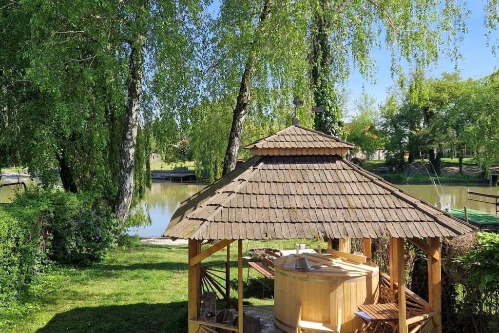 Chata Donau Jahodna Ngoại thất bức ảnh